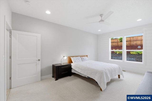 5963 Evangelista St S, Salem, OR 97306