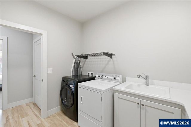 5963 Evangelista St S, Salem, OR 97306