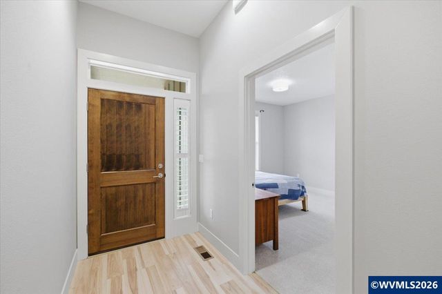 5963 Evangelista St S, Salem, OR 97306