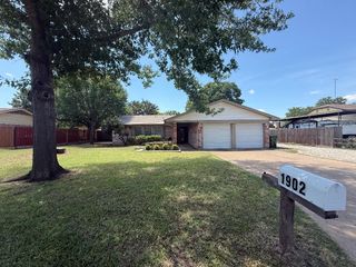 1902 9th Street, Mineral Wells, TX 76067