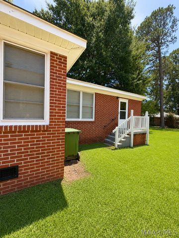 2620 GENEVA Street, Montgomery, AL 36107