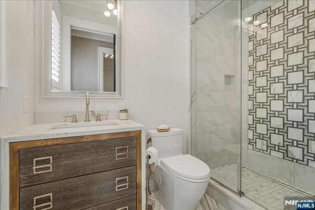 555 Miller Court, Wyckoff, NJ 07481
