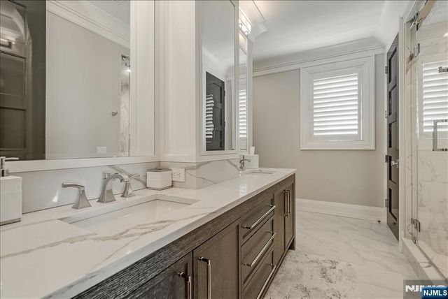 555 Miller Court, Wyckoff, NJ 07481