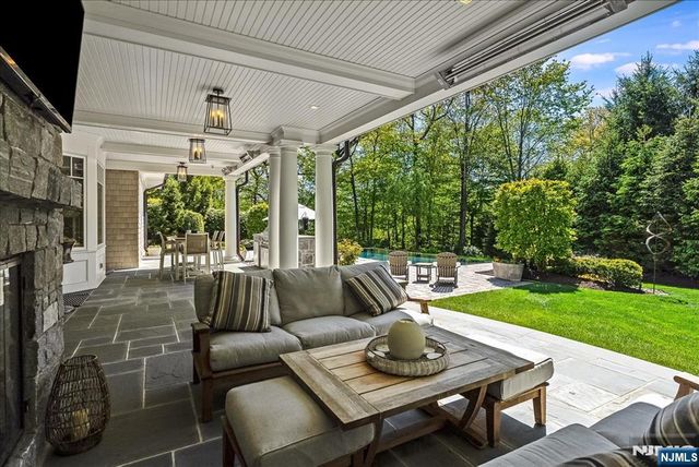 555 Miller Court, Wyckoff, NJ 07481