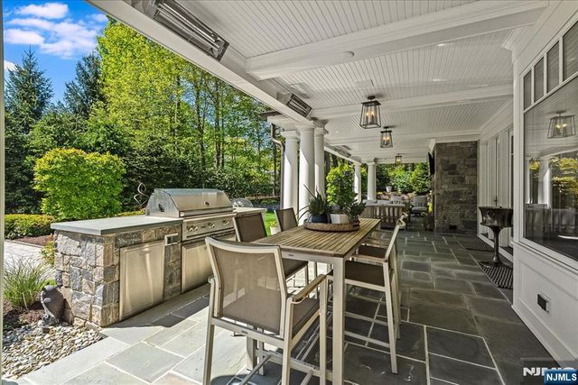 555 Miller Court, Wyckoff, NJ 07481