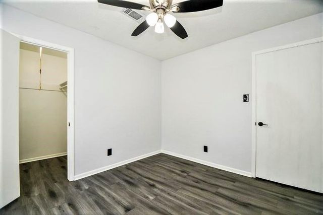 2404 Oaks Drive, Pasadena, TX 77502