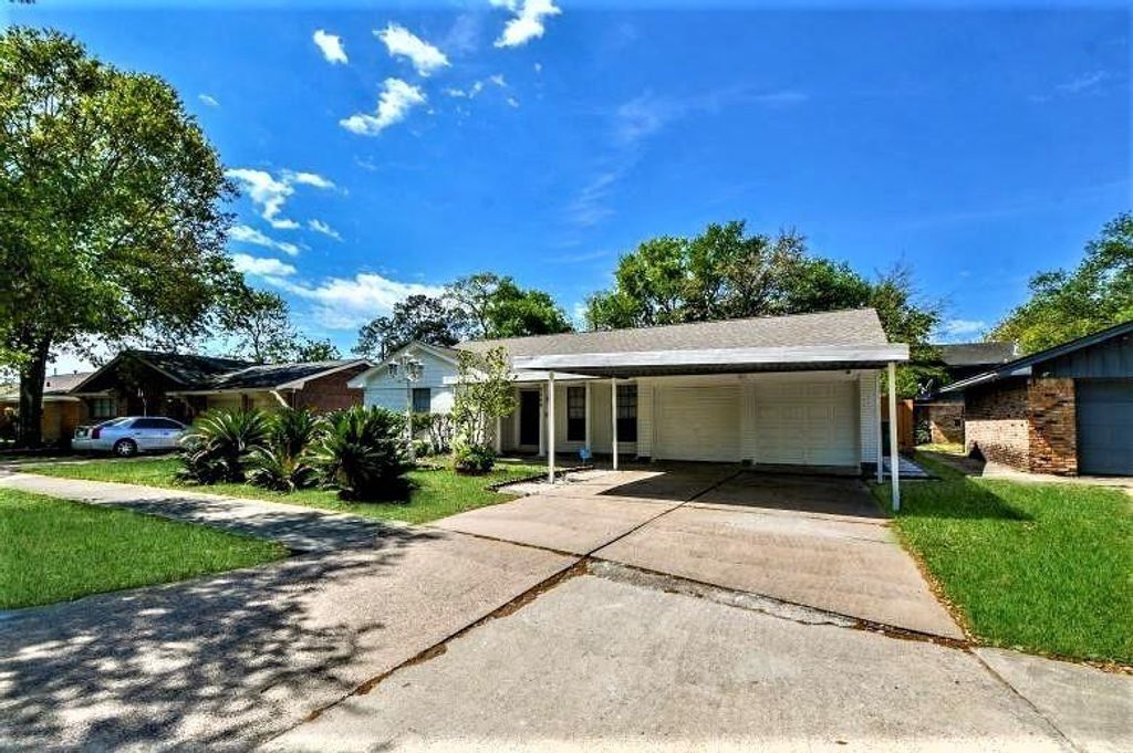 2404 Oaks Drive, Pasadena, TX 77502