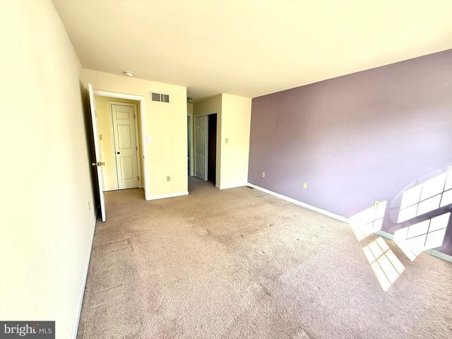 6081 LONG POND DR, Birdsboro, PA 19508