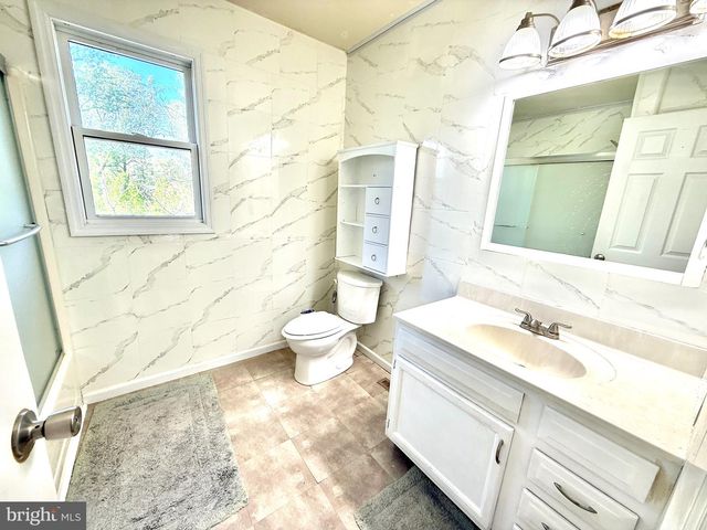 6081 LONG POND DR, Birdsboro, PA 19508