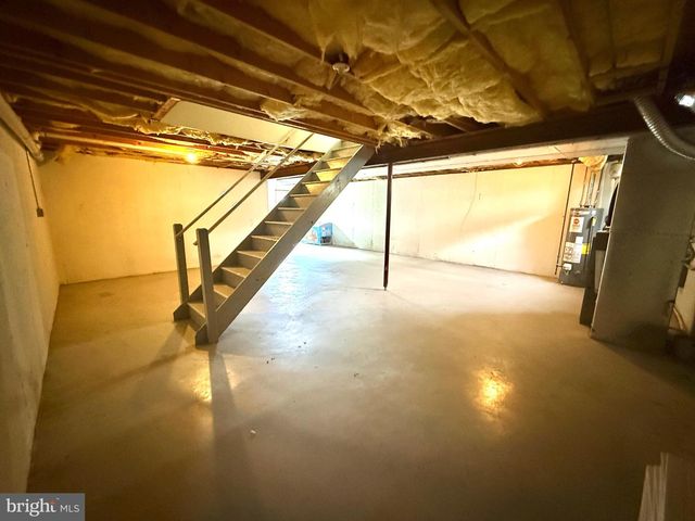 6081 LONG POND DR, Birdsboro, PA 19508