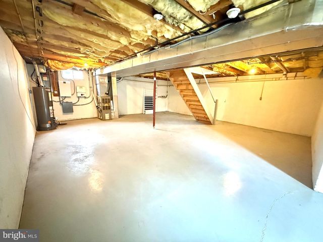 6081 LONG POND DR, Birdsboro, PA 19508