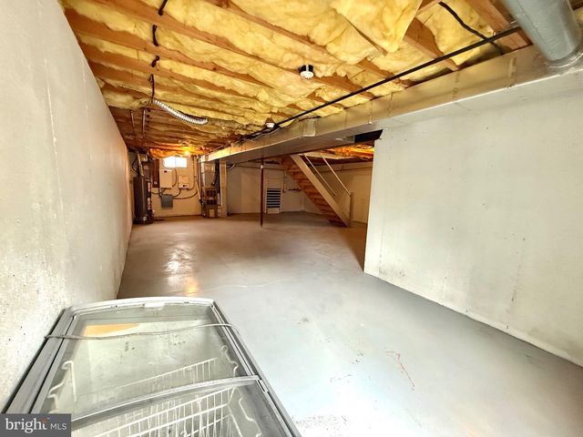 6081 LONG POND DR, Birdsboro, PA 19508
