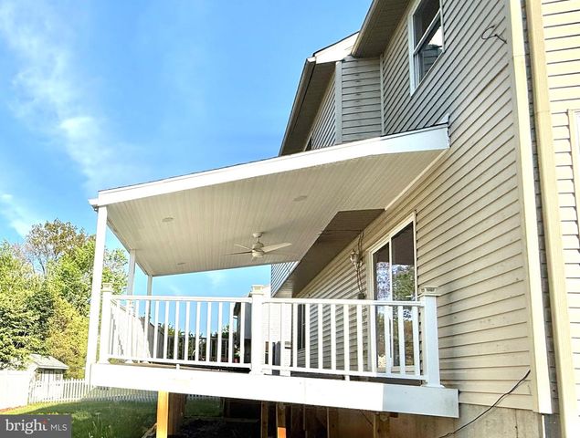 6081 LONG POND DR, Birdsboro, PA 19508