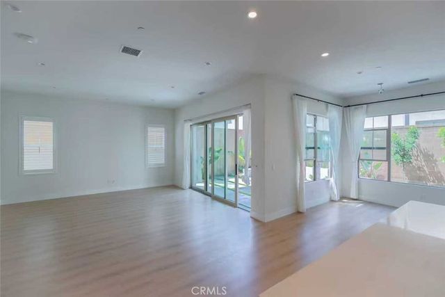 116 Eversedge, Irvine, CA 92618