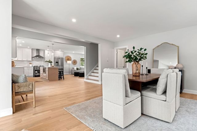 15 Tenth St, Tewksbury, MA 01876