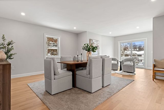 15 Tenth St, Tewksbury, MA 01876