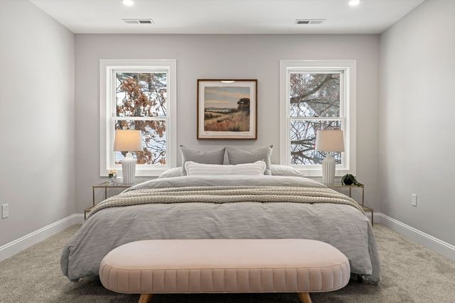 15 Tenth St, Tewksbury, MA 01876