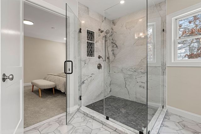 15 Tenth St, Tewksbury, MA 01876