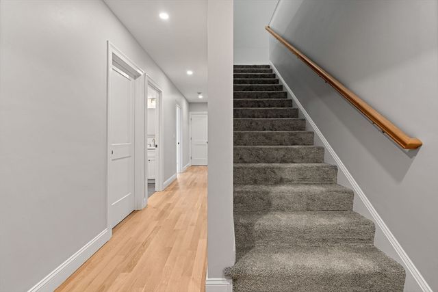 15 Tenth St, Tewksbury, MA 01876