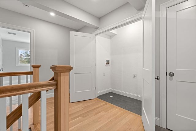 15 Tenth St, Tewksbury, MA 01876