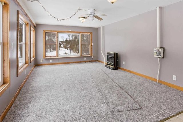 2177 W Knox Road, Beaverton, MI 48612