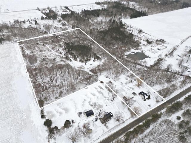 2177 W Knox Road, Beaverton, MI 48612