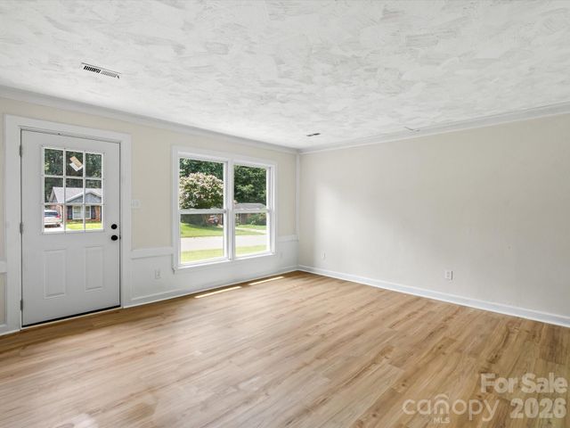 5312 Larewood Drive, Charlotte, NC 28215