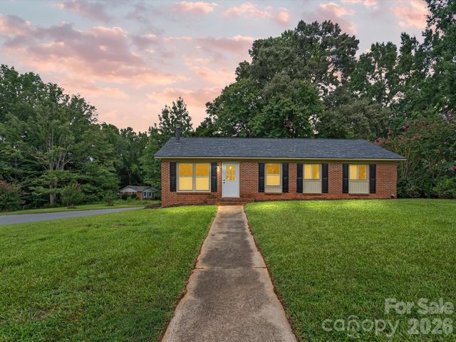 5312 Larewood Drive, Charlotte, NC 28215