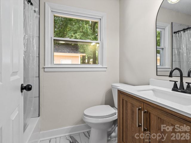 5312 Larewood Drive, Charlotte, NC 28215