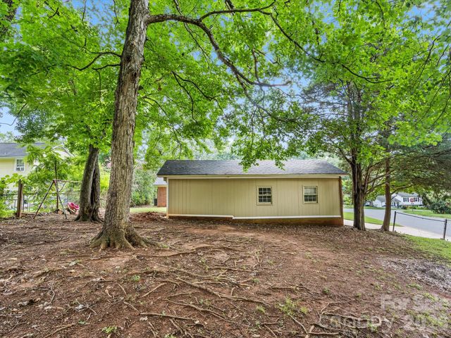 5312 Larewood Drive, Charlotte, NC 28215