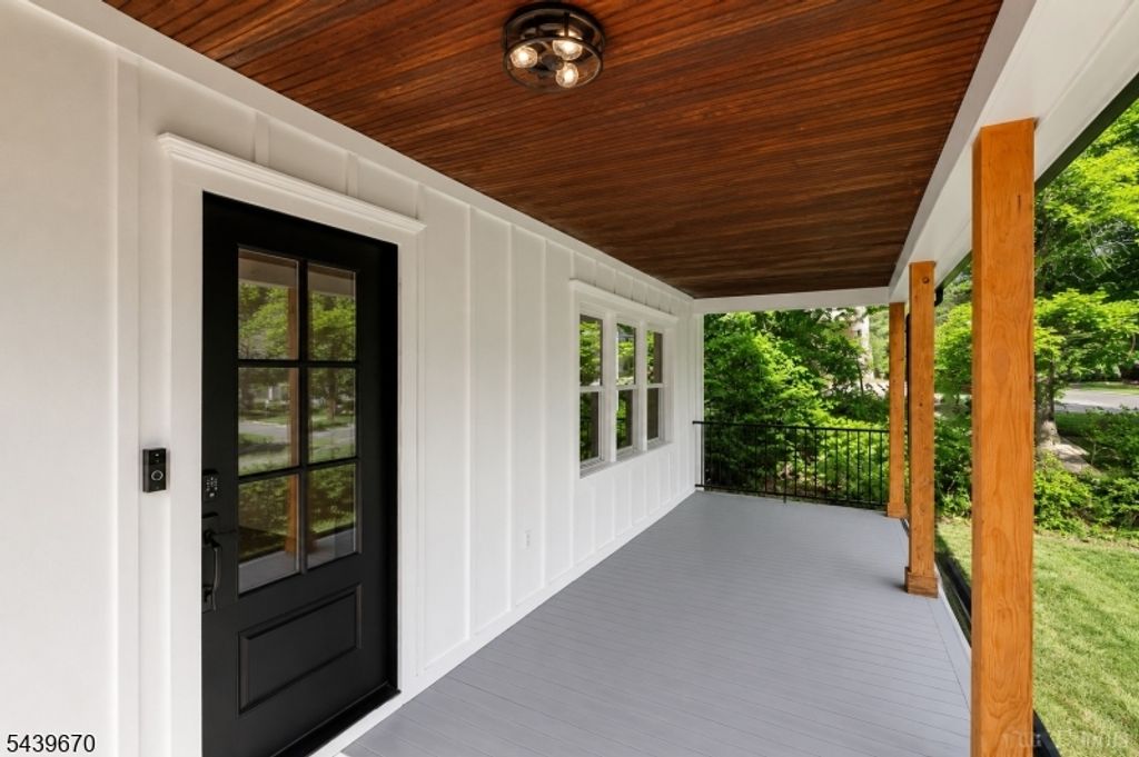 129 W Oak St, Bernards Twp., NJ 07920 — photo 3