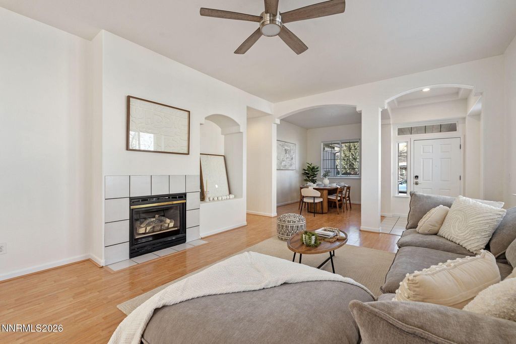 Image 10 of property listing at 5540 Daybreak Drive, Reno, NV 89523