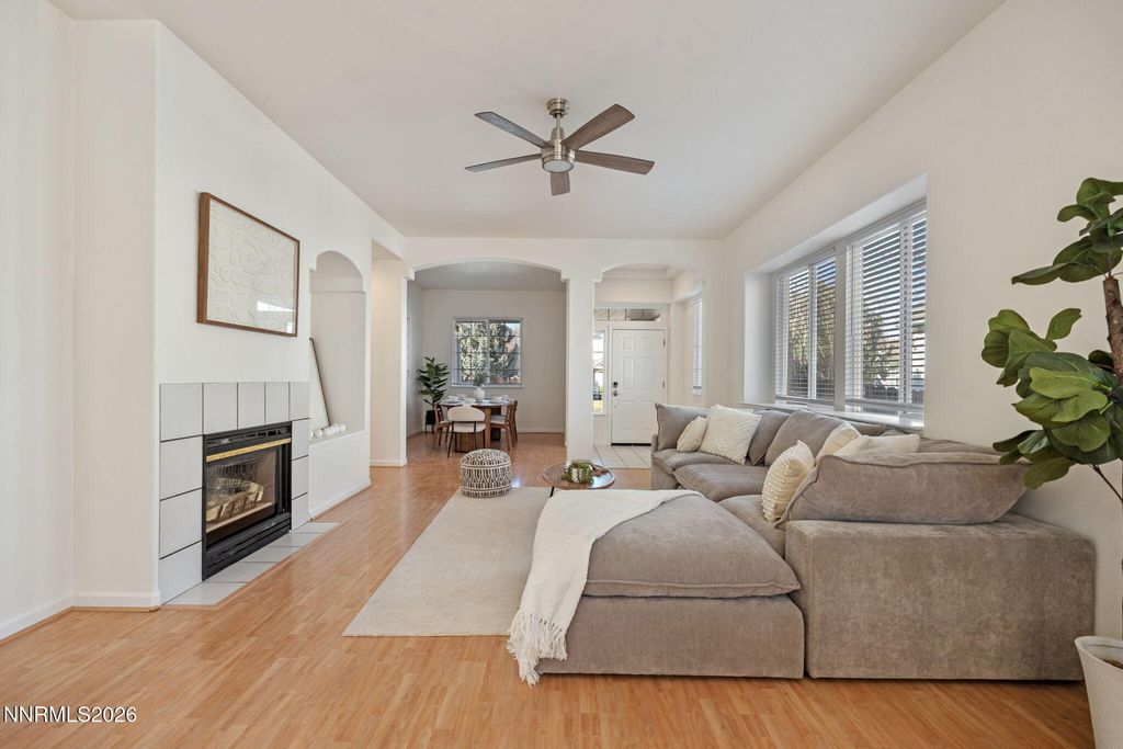 Image 11 of property listing at 5540 Daybreak Drive, Reno, NV 89523