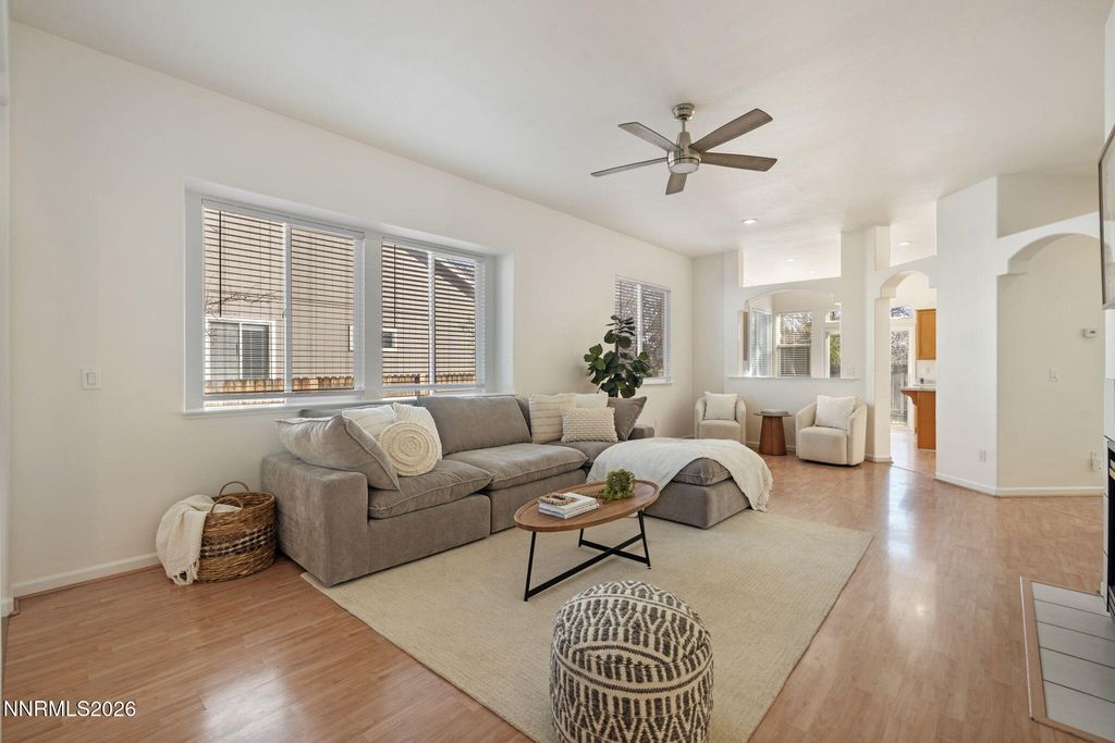 Image 13 of property listing at 5540 Daybreak Drive, Reno, NV 89523