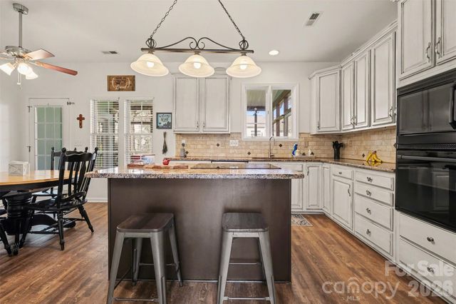 523 Whitehead Court, Fort Mill, SC 29708