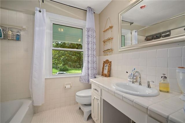 4530 Kingsway Drive, Mobile, AL 36608