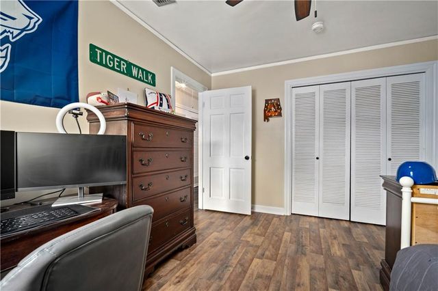 4530 Kingsway Drive, Mobile, AL 36608