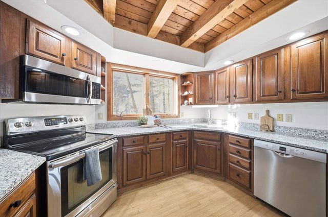 105 Middle Road, Brentwood, NH 03833