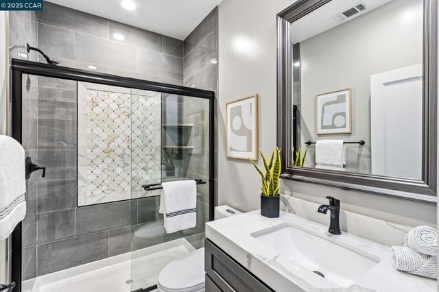 961 Oak View Cir, Lafayette, CA 94549