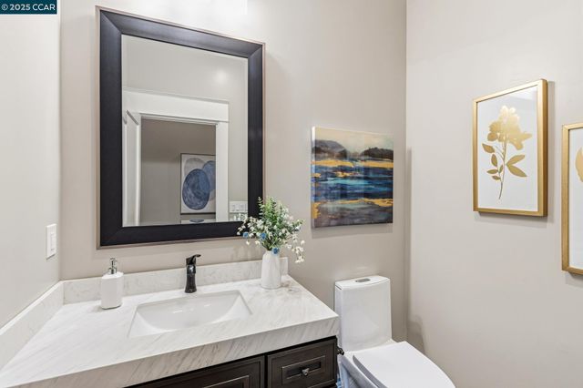 961 Oak View Cir, Lafayette, CA 94549