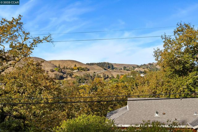 961 Oak View Cir, Lafayette, CA 94549