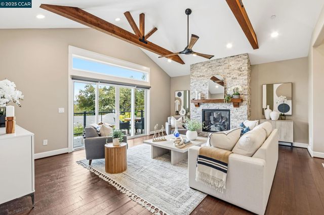 961 Oak View Cir, Lafayette, CA 94549