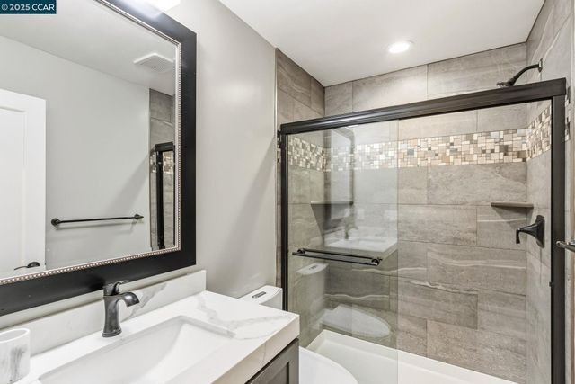 961 Oak View Cir, Lafayette, CA 94549