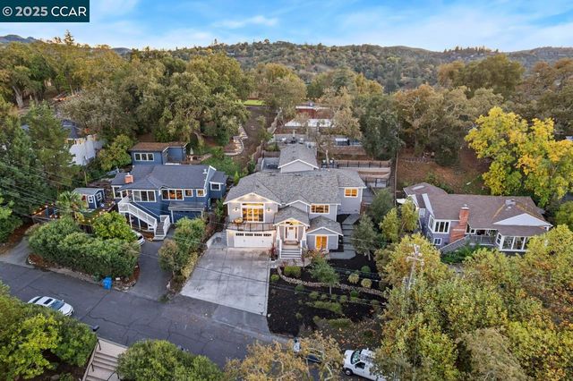 961 Oak View Cir, Lafayette, CA 94549