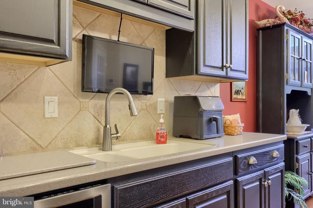 128 FIELDCREST LN, Ephrata, PA 17522