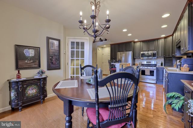 128 FIELDCREST LN, Ephrata, PA 17522
