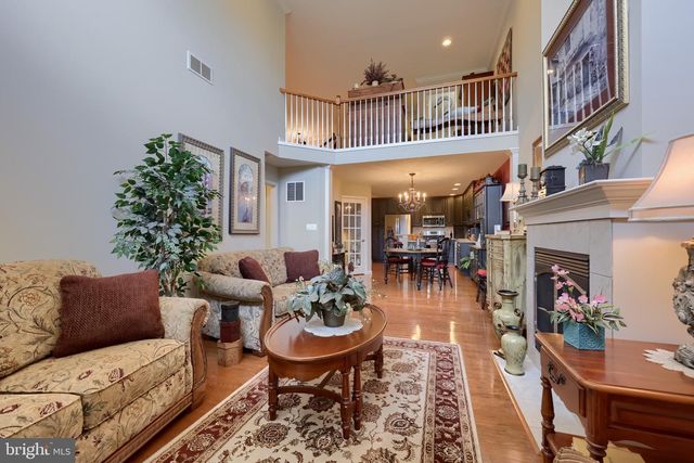 128 FIELDCREST LN, Ephrata, PA 17522