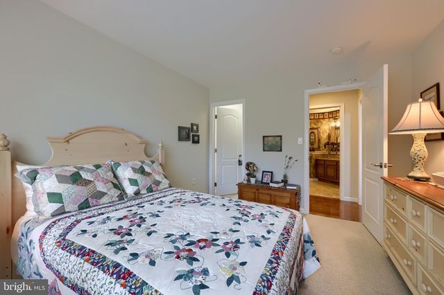 128 FIELDCREST LN, Ephrata, PA 17522