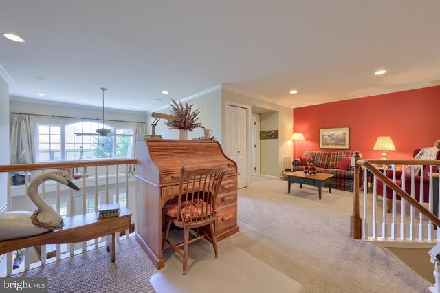 128 FIELDCREST LN, Ephrata, PA 17522