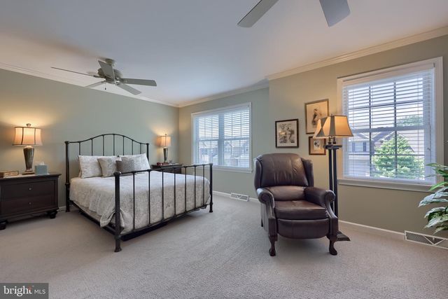 128 FIELDCREST LN, Ephrata, PA 17522